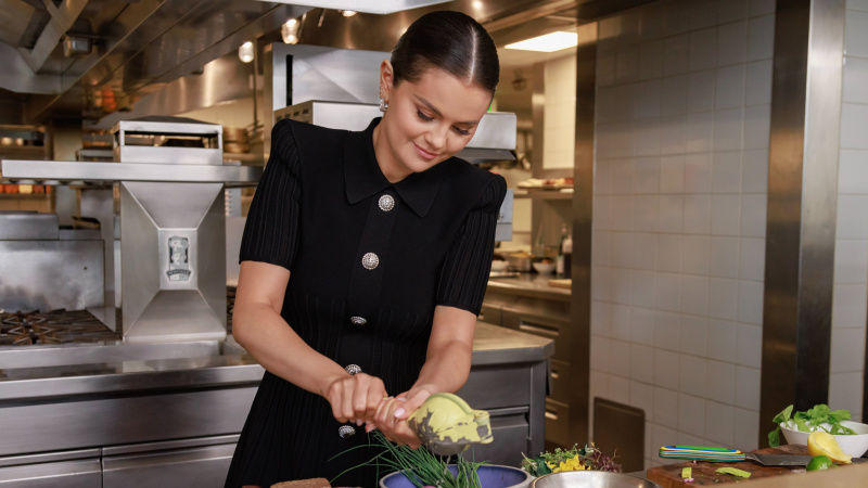 Selena + Restaurant: Erscheinungsdatum, Trailer, Besetzung und alles, was wir über die kulinarische Serie wissen