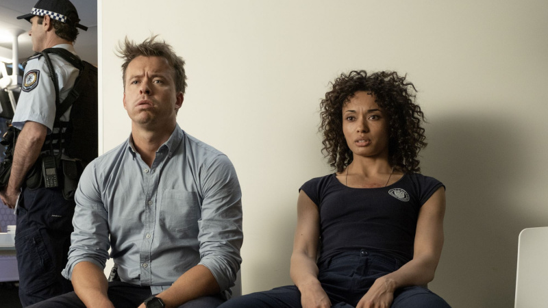 Todd Lasance und Olivia Swann in NCIS: Sydney
