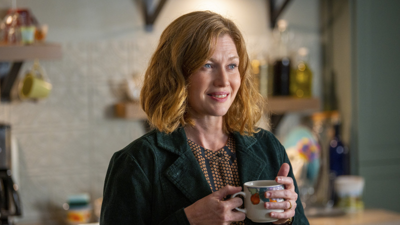   Η Mireille Enos στο Lucky Hank