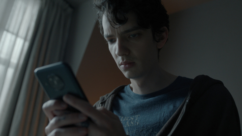   Kodi Smit-McPhee v Apple TV Plus' Disclaimer