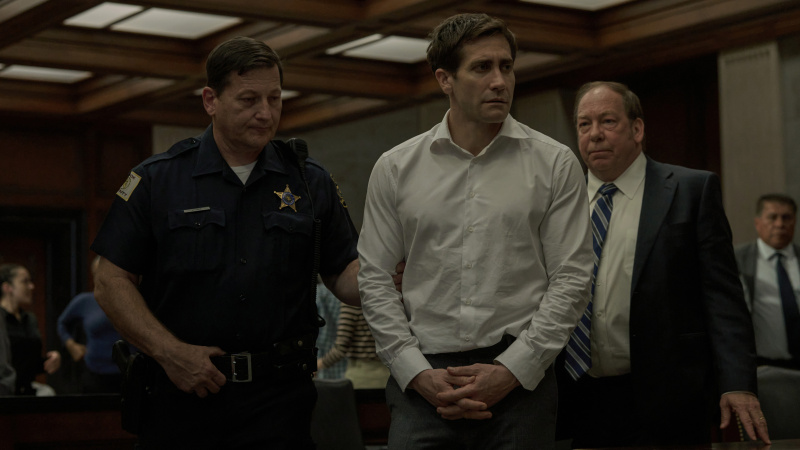 Jake Gylenhaal e Bill Camp no Apple TV Plus' Presumed Innocent.