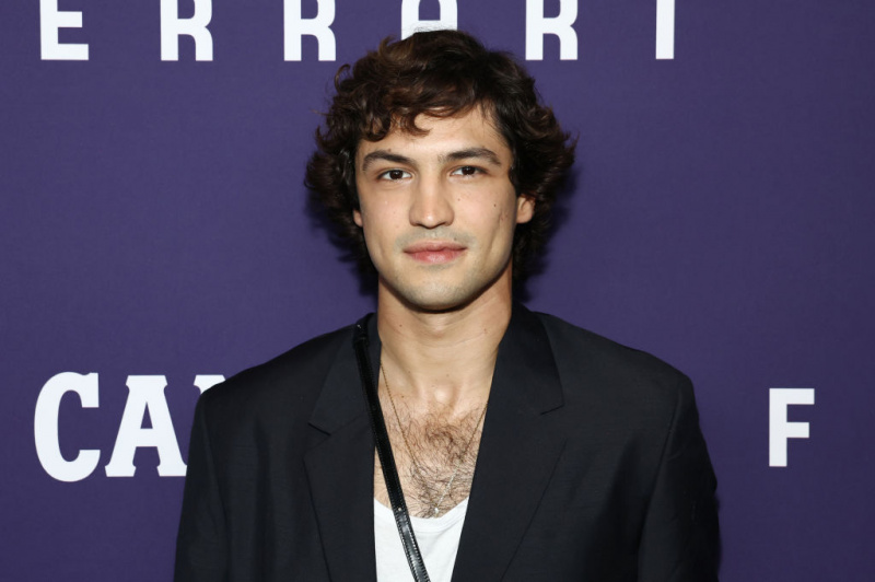   Gabriel Leone.