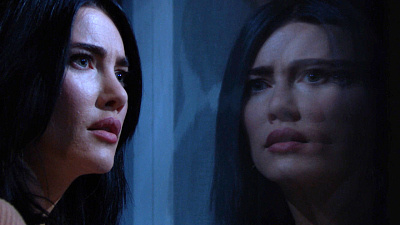 Cesur ve Güzel'de Steffy (Jacqueline MacInnes Wood) pencereden dışarı bakıyor