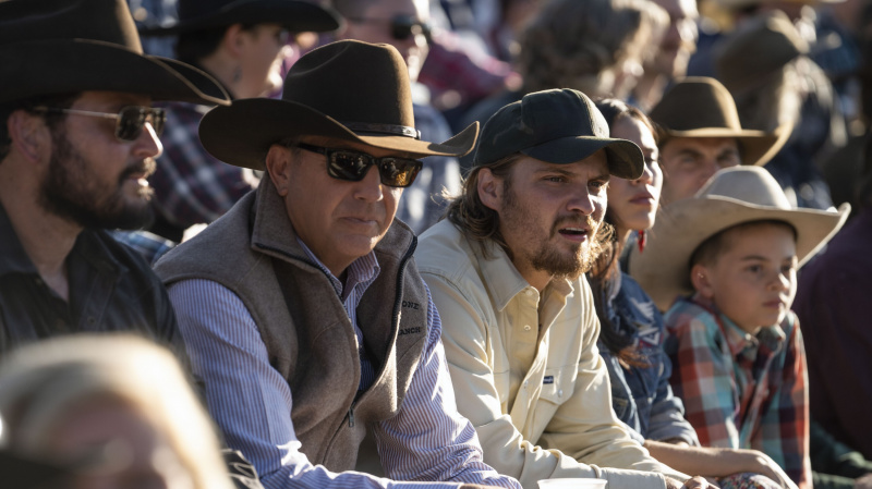 Οι Cole Hauser, Kevin Costner και Luke Grimes στο Yellowstone