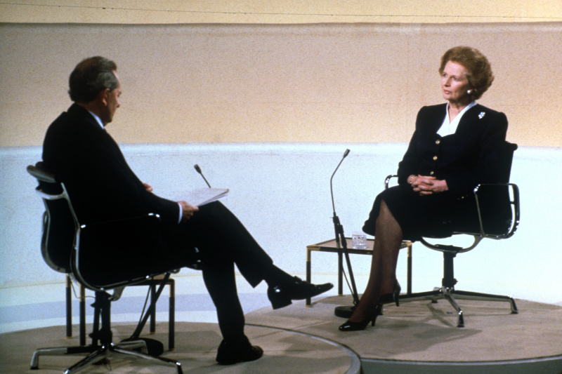   Brian Walden, 1989'da Margaret Thatcher ile röportaj yapıyor.