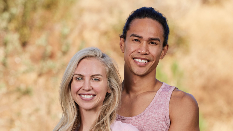   Amber Craven และ Vinny Cagungu ใน The Amazing Race