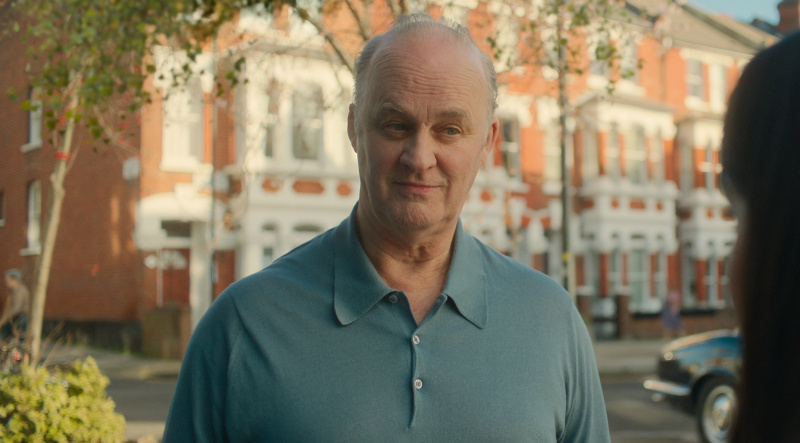   Tim McInnerny ako Stephen.
