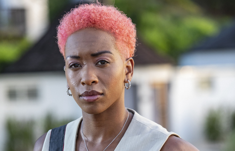   Une photo générique du personnage de Genesis Lynea dans le rôle d'Andrina Harper