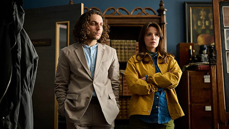   Haidar Alam (ASHLEY MARGOLIS) & Celeste Locke (ISOBEL WOOD) στην 27η σεζόν Silent Witness