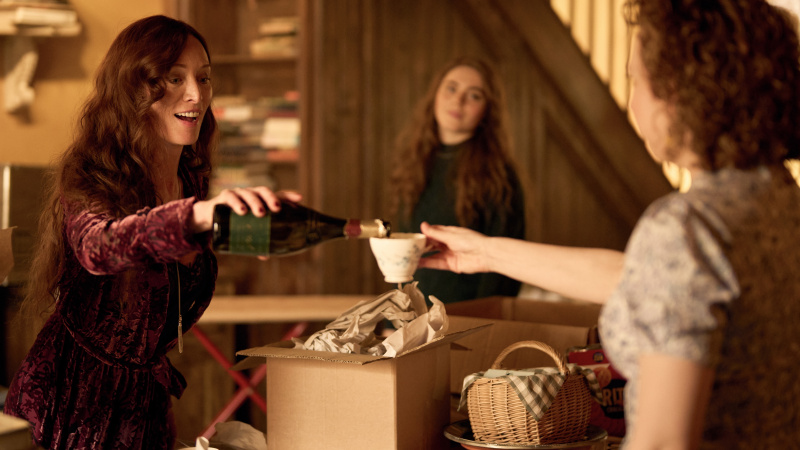   Lizzie visita a Maud en Rivals