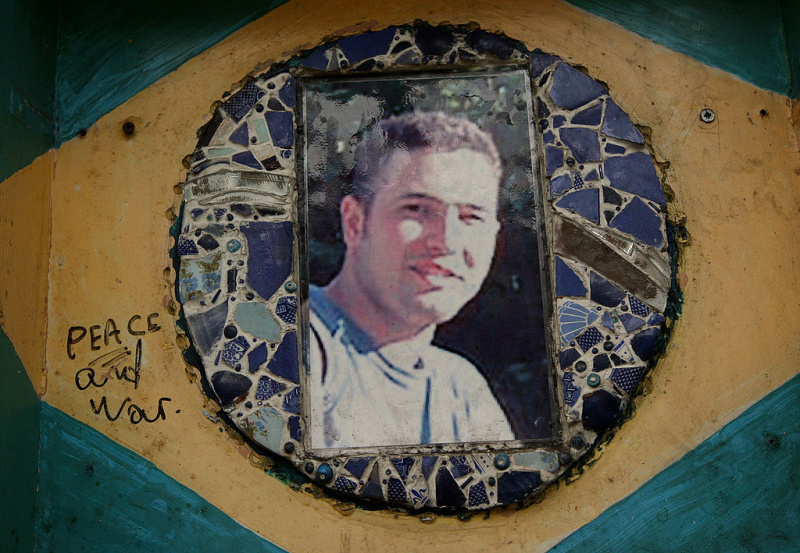 Suspect: The Shooting of Jean Charles de Menezes เป็นละครของ Disney Plus ที่แสดงสิ่งที่เกิดขึ้นกับชายชาวบราซิลผู้บริสุทธิ์ในปี 2548