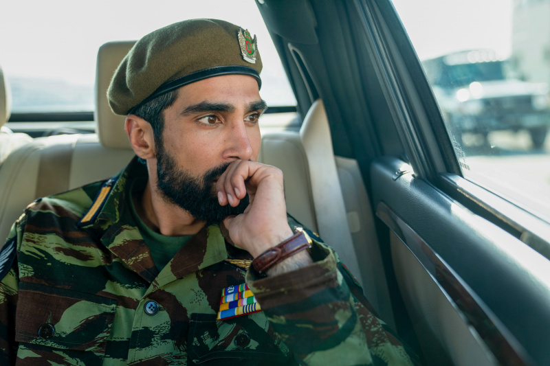   Небрас Джамали като полковник Али Билали