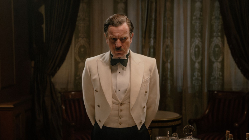   Ο Ewan McGregor στο A Gentleman in Moscow