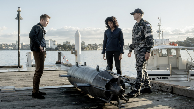   Todd Lasance, Michelle Mackey a Conrad Coleby v NCIS: Sydney
