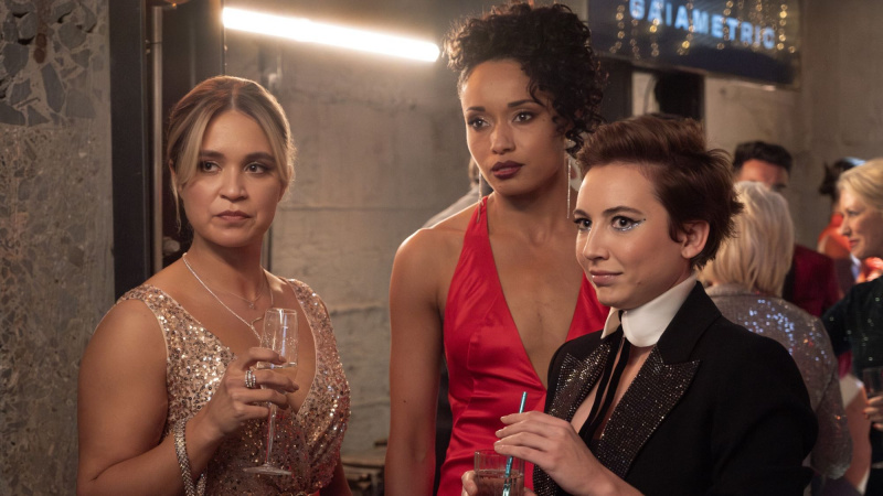 Tuuli Narkle, Olivia Swann und Mavournee Hazel in NCIS: Sydney