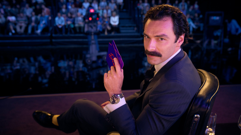   Aidan Turner, Rivals'daki Declan O'Hara rolünde