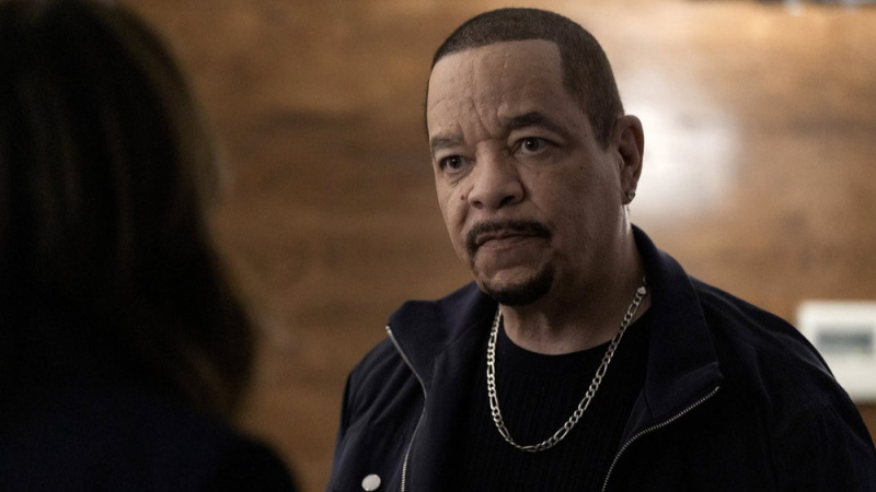   Ice-T ca Sgt. Odafin"Fin" Tutuola in Law & Order: SVU season 26 episode 3