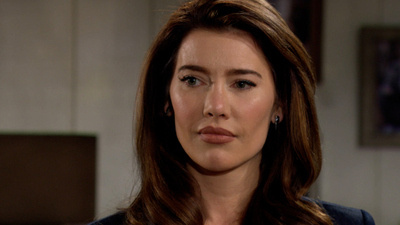   Steffy (Jacqueline MacInnes Wood) filmis Julged ja ilusad
