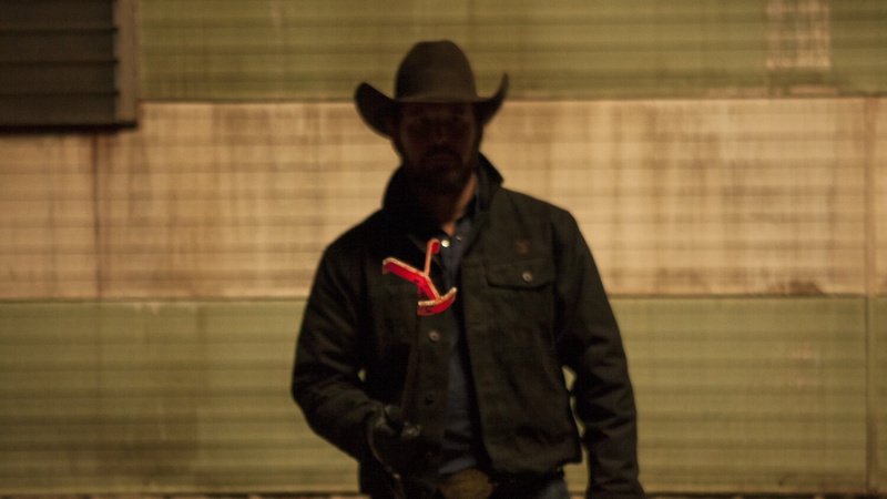   Cole Hauser Yellowstone'da