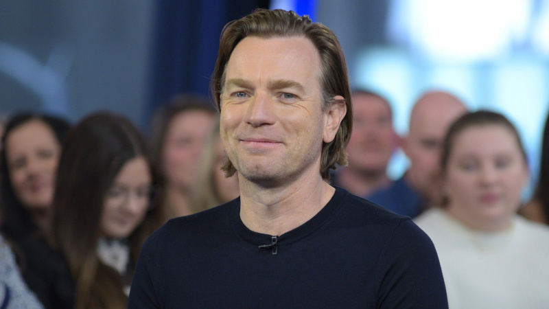 A Gentleman In Moscow ทางช่อง Paramount Plus และ Showtime เป็นละครย้อนยุคที่นำแสดงโดย Ewan McGregor
