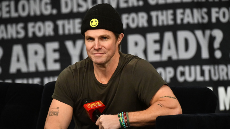 Stephen Amell tritt auf der MegaCon Orlando auf