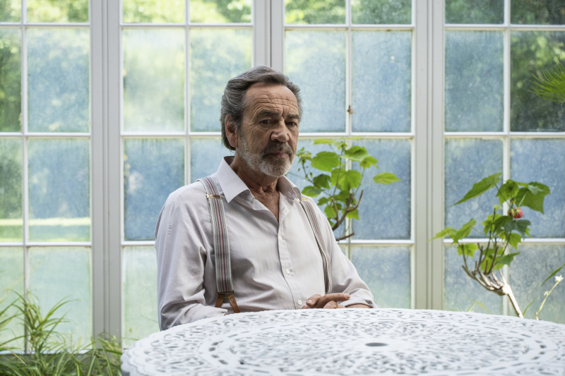  Robert Lindsay (ensimmäinen katse yllä) liittyy Sherwoodin toiselle kaudelle.