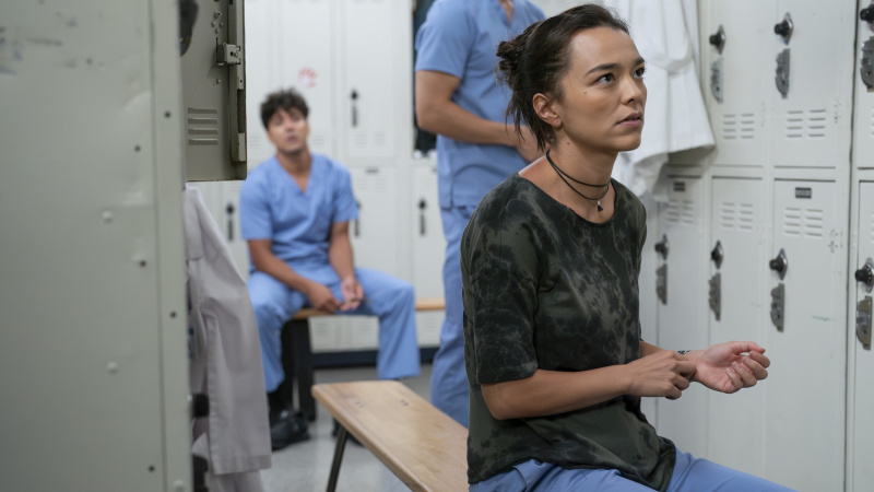   Midori Francis ako Dr. Mika Yasuda v Gray's Anatomy season 21