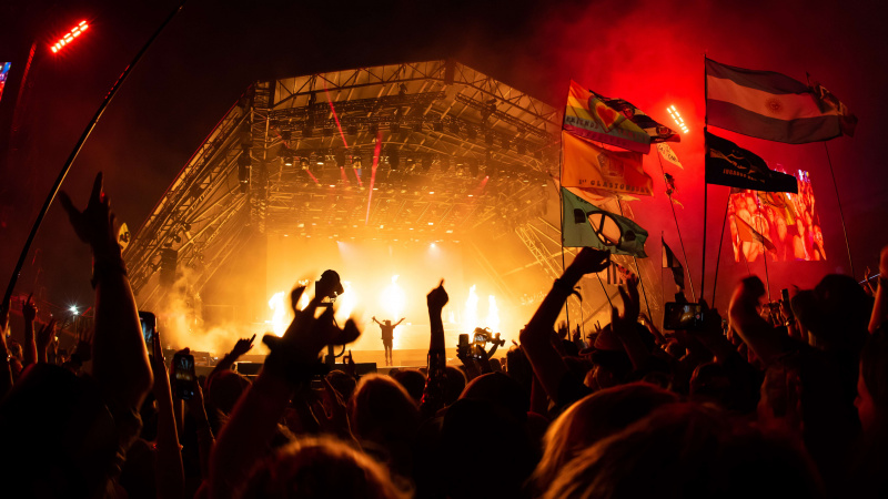 Πώς να παρακολουθήσετε το Glastonbury στο διαδίκτυο: μεταδώστε το μουσικό φεστιβάλ από την άνεση του σπιτιού σας