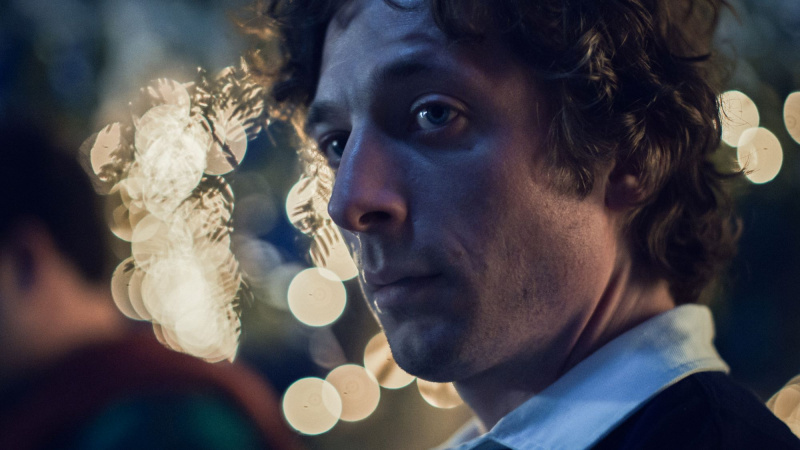   Jeremy Allen White vo filme Medveď