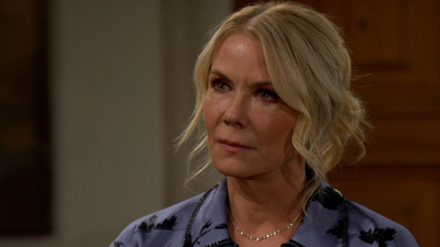   Brooke (Katherine Kelly Lang) vyzerá vo filme The Bold and the Beautiful divoko