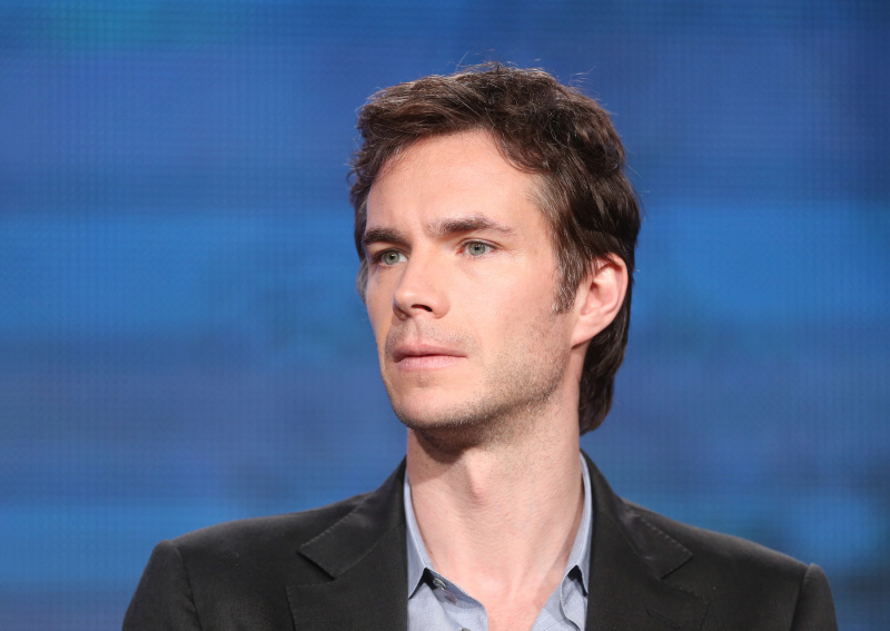  ใน'Obsession' James D'Arcy plays investigative journalist James.