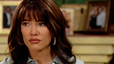   Jacqueline MacInnes Wood ako Steffy vo filme The Bold and the Beautiful