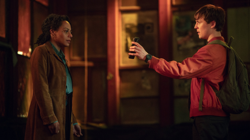   Rosalind Eleazar nel ruolo di Kat, Oscar Kennedy nel ruolo di Brendan in Missing You