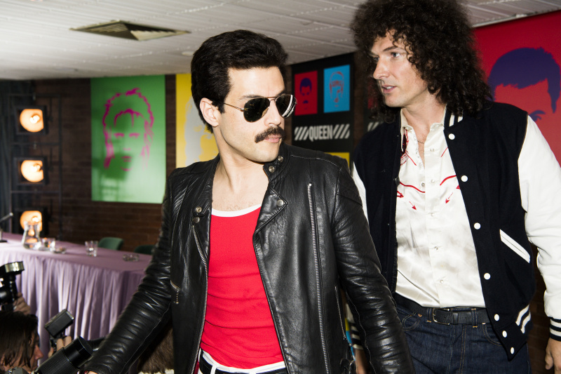   TV esta noite Rami Malek e estrela Gwilym Lee