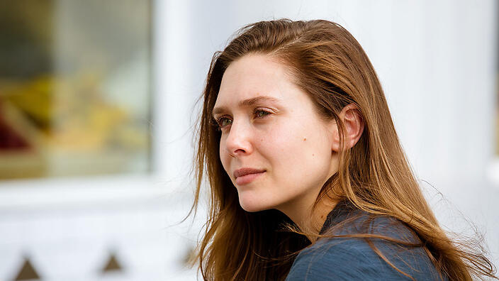   Atsiprašome už „Your Loss“ žvaigždės Elisabeth Olsen