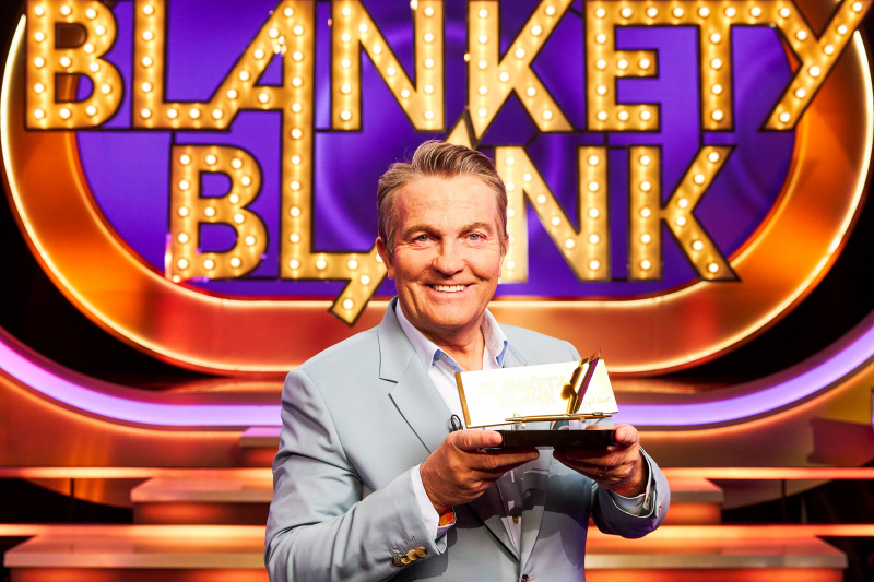   Bradley Walsh se întoarce.