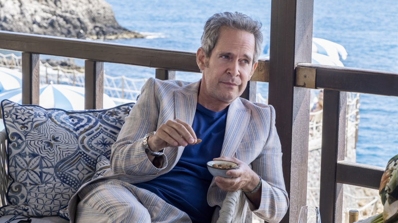   Tom Hollander elokuvassa The White Lotus