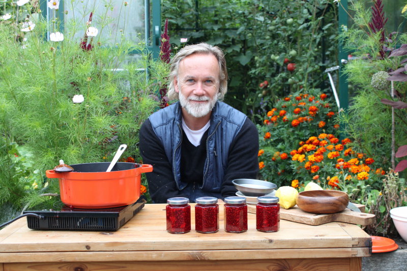   Druga sezona Marcusa Wareinga Tales From A Kitchen Garden stiže na BBC2 na vrijeme za jesen.