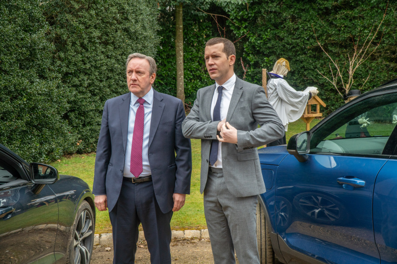   TV ikväll DCI Barnaby (Neil Dudgeon) och DS Winter (Nick Hendrix)