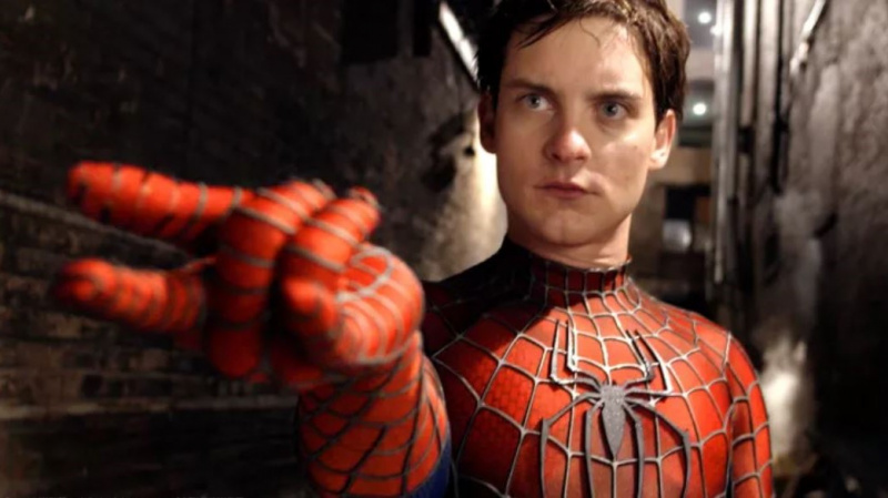   Tobey Maguire como Spider-Man en Spider-Man 2