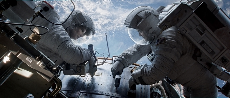   แซนดร้า บุลล็อค และจอร์จ คลูนีย์ รับบทนักบินอวกาศใน Gravity