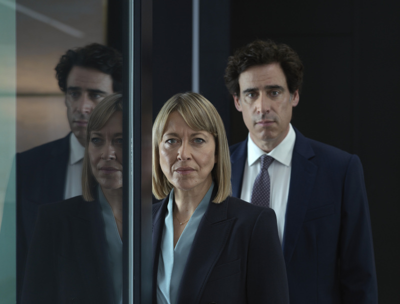   Bu akşam TV'de Nicola Walker ve Stephen Mangan başrolde.