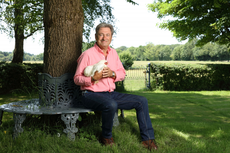  Alan Titchmarsh ถ่ายภาพสื่อมวลชนเรื่อง Love Your Weekend with Alan Titchmarsh
