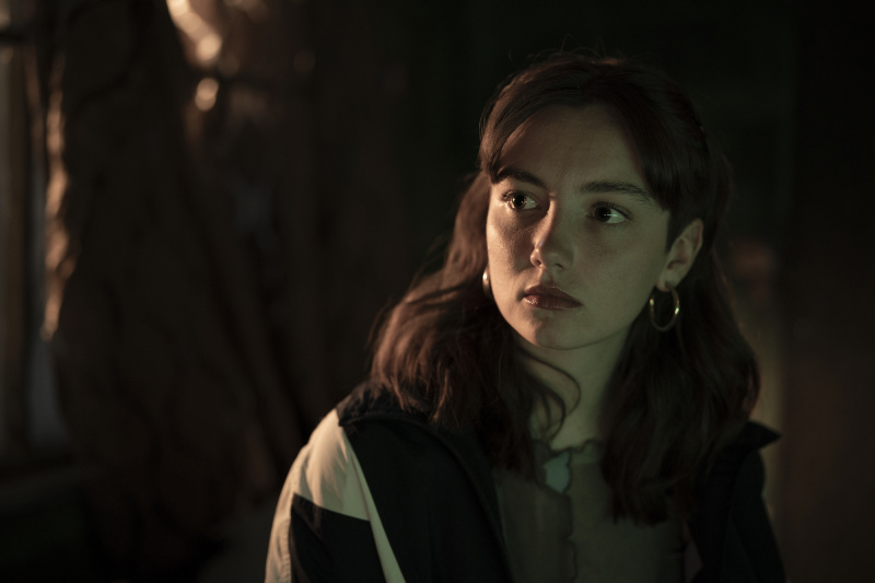   Eva Morgan รับบทเป็น Kelly ใน The Gathering ตอนที่ 4