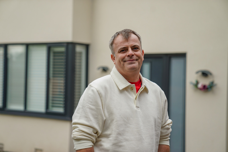   Simon Gregson în Ajutor celebrităților! Casa mea este bântuită