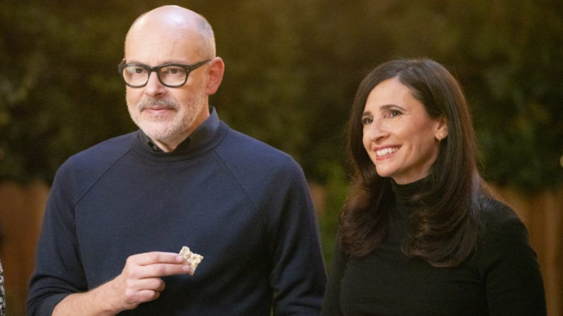 „Rob Corddry i Michaela Watkins z Jednorożca o ślubie stworzonym dla telewizji Forresta i Delii