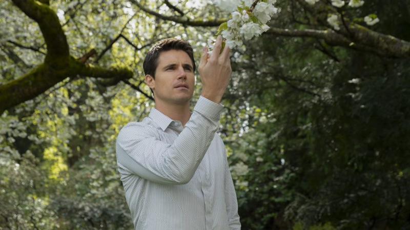 'Subir': las tres cosas que debe saber Robbie Amell sobre su comedia de Amazon