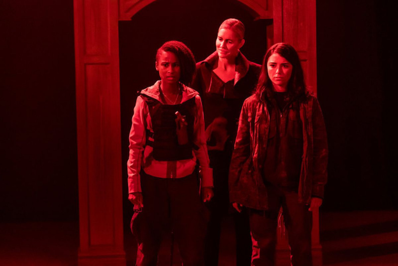 Van Helsing Keeya Rey Tricia Helfer Nicole Munoz