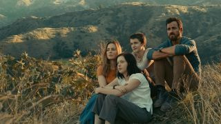 Justin Theroux, Melissa George, Logan Polish și Gabriel Bateman în The Mosquito Coast