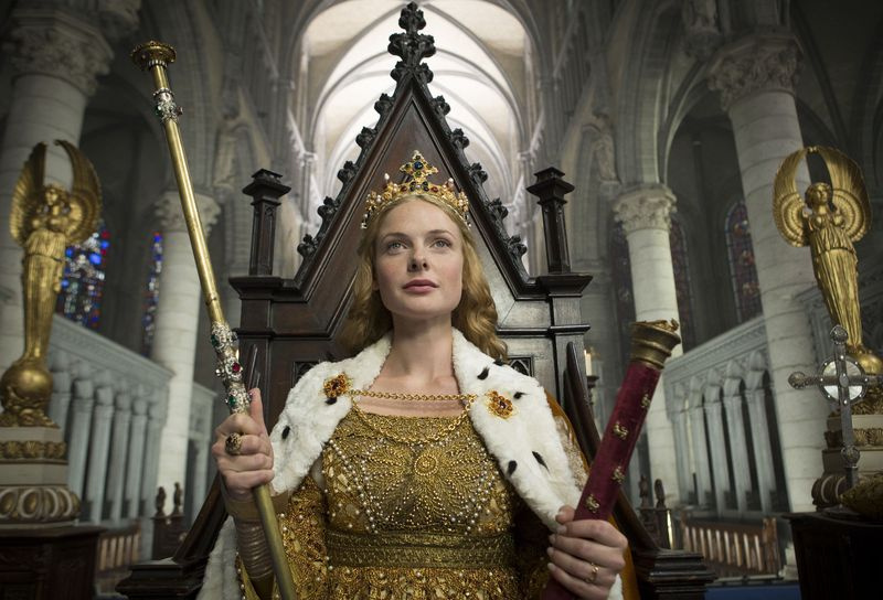 Rebecca Ferguson în drama BBC The White Queen.